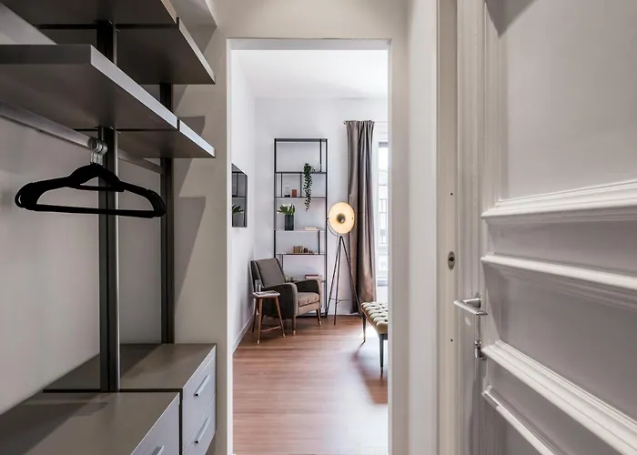 The Rent - Prestigious Multi-bedroom Overlooking St. Peter's Apartamento