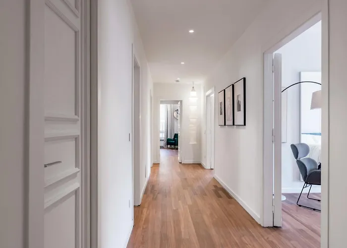 The Rent - Prestigious Multi-bedroom Overlooking St. Peter's * Roma