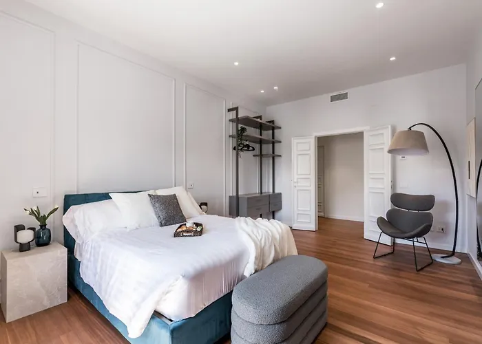 The Rent - Prestigious Multi-bedroom Overlooking St. Peter's * Roma