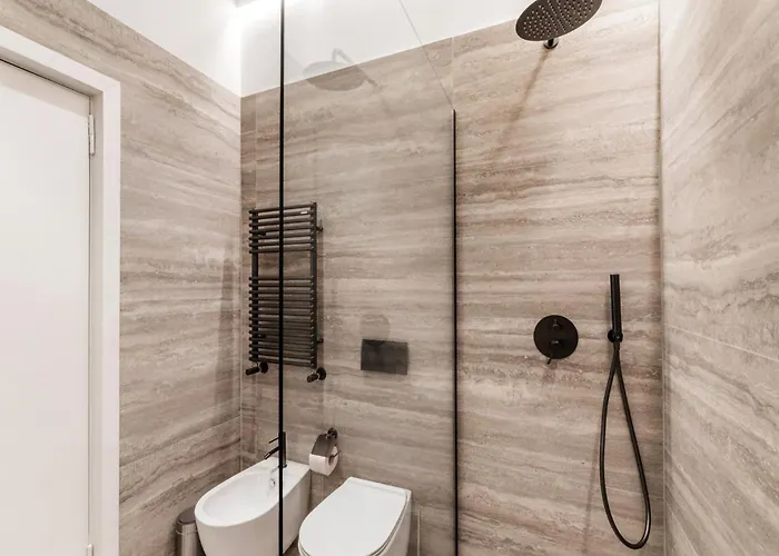 The Rent - Prestigious Multi-bedroom Overlooking St. Peter's Roma